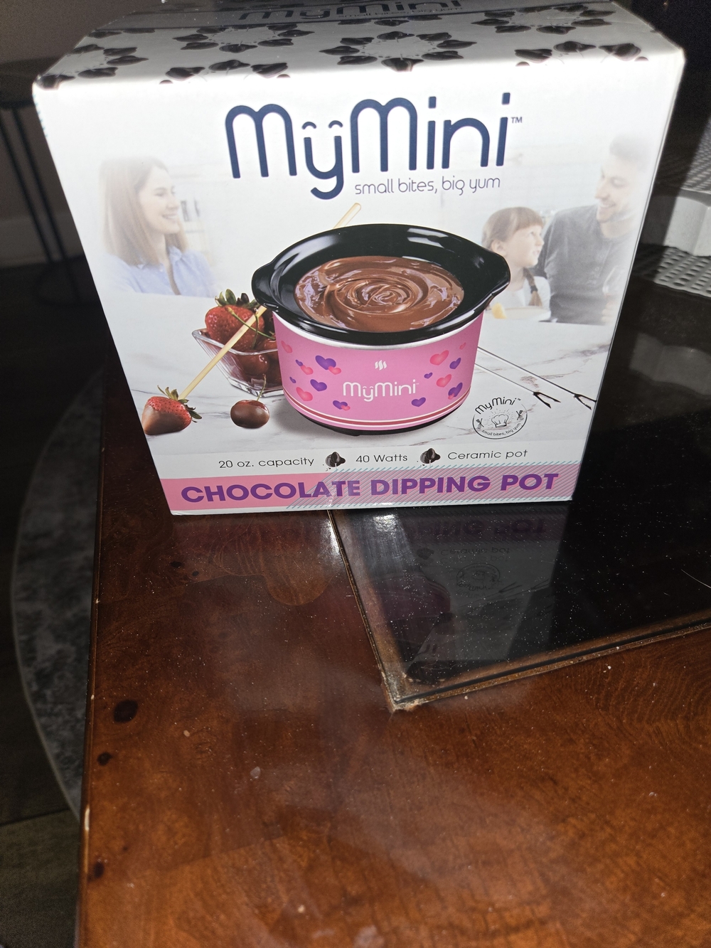 Pink Chocolate Dipping Pot - Small Electric Fondue